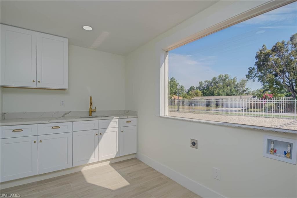 3835 Harold AVE, FORT MYERS FL 33901-23