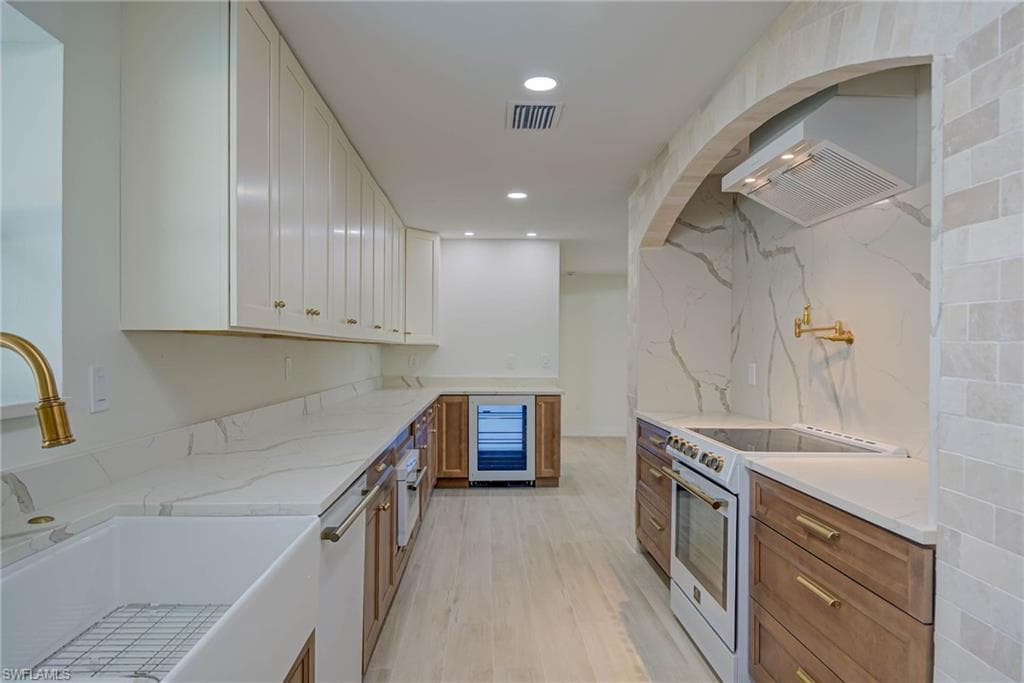 3835 Harold AVE, FORT MYERS FL 33901-9