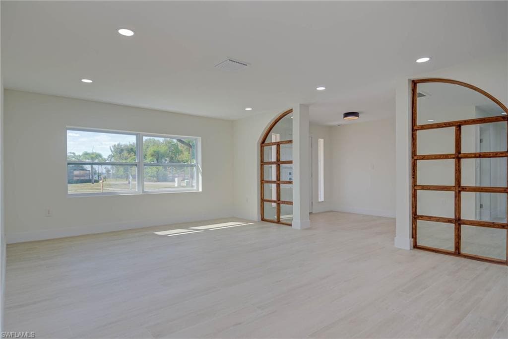 3835 Harold AVE, FORT MYERS FL 33901-3