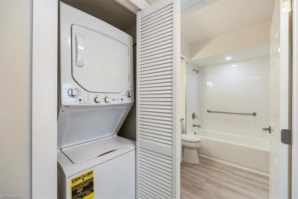 7650 Estero BLVD # 202, FORT MYERS BEACH FL 33931-25