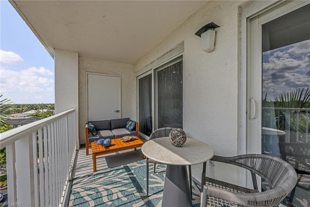 1300 Gulf Shore BLVD N 700-11