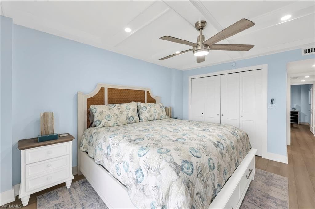 1300 Gulf Shore BLVD N 700-14