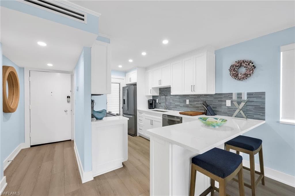 1300 Gulf Shore BLVD N 700-10