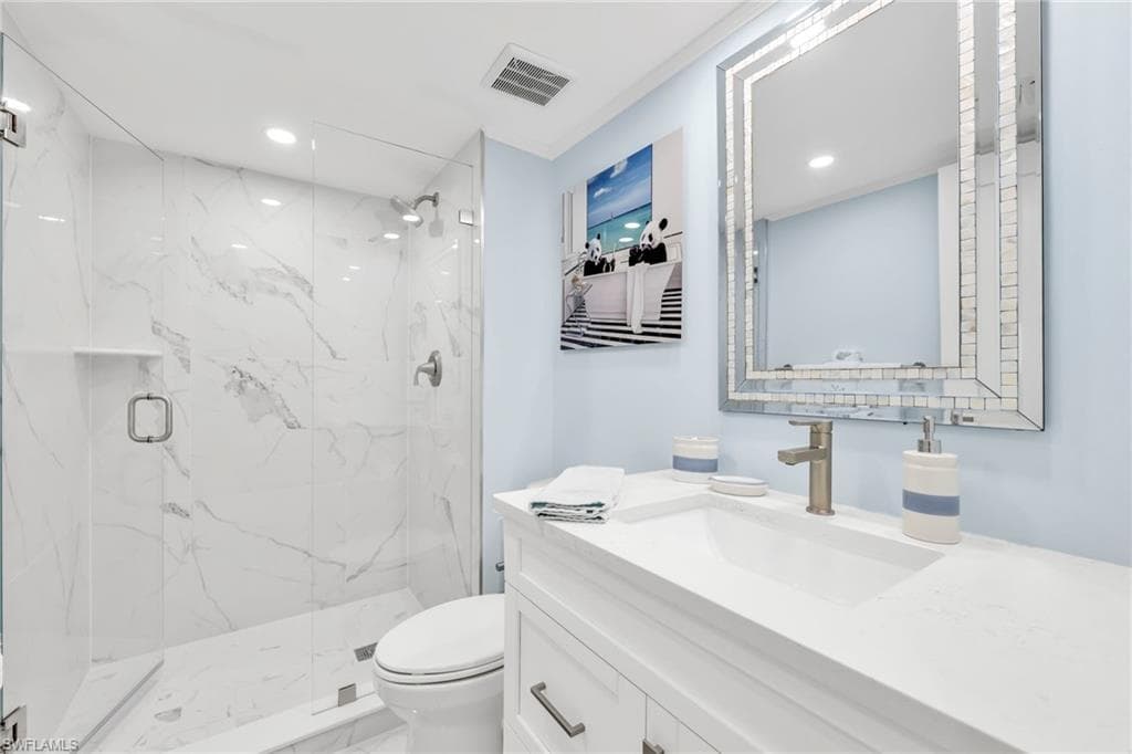 1300 Gulf Shore BLVD N 700-18