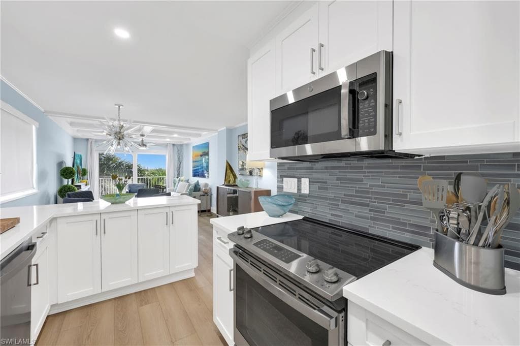 1300 Gulf Shore BLVD N 700-7