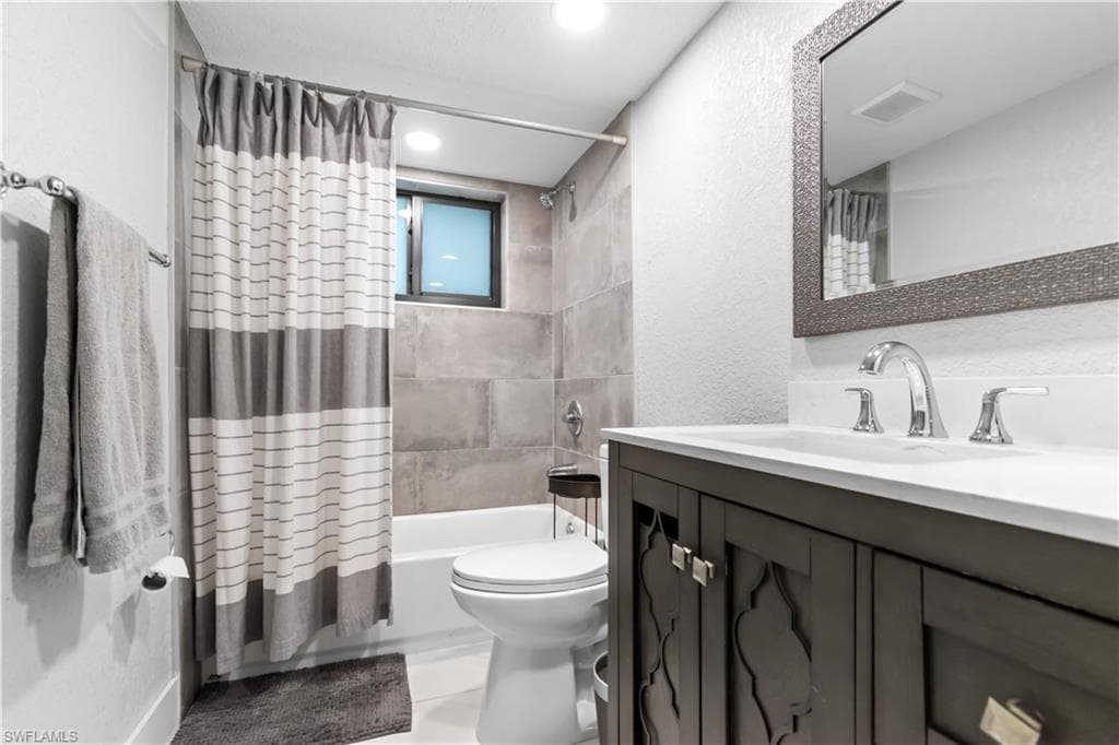 1373 Morningside DR, FORT MYERS FL 33901-23