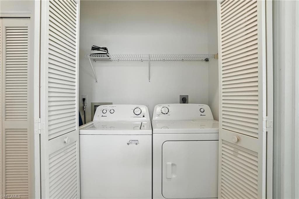 8512 Fairway Bend DR, ESTERO FL 33967-17