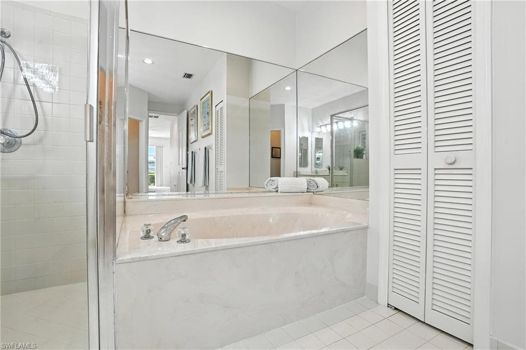 8512 Fairway Bend DR, ESTERO FL 33967-14