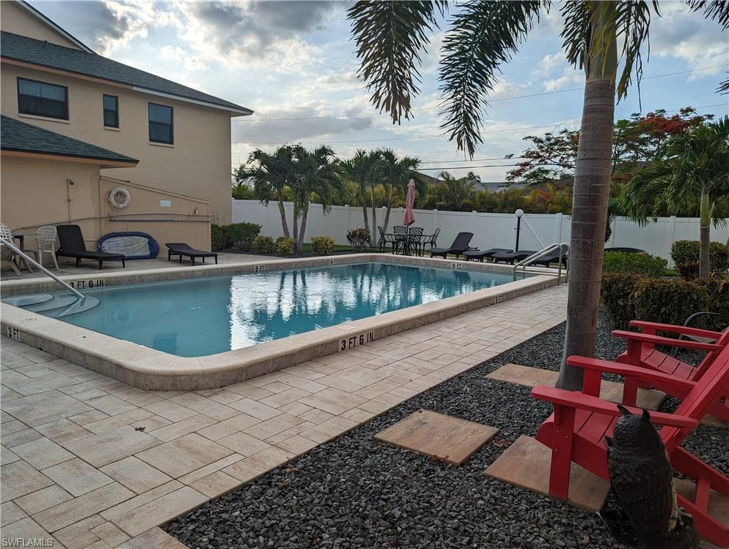 1519 Cape Coral PKWY W # 8, CAPE CORAL FL 33914-12