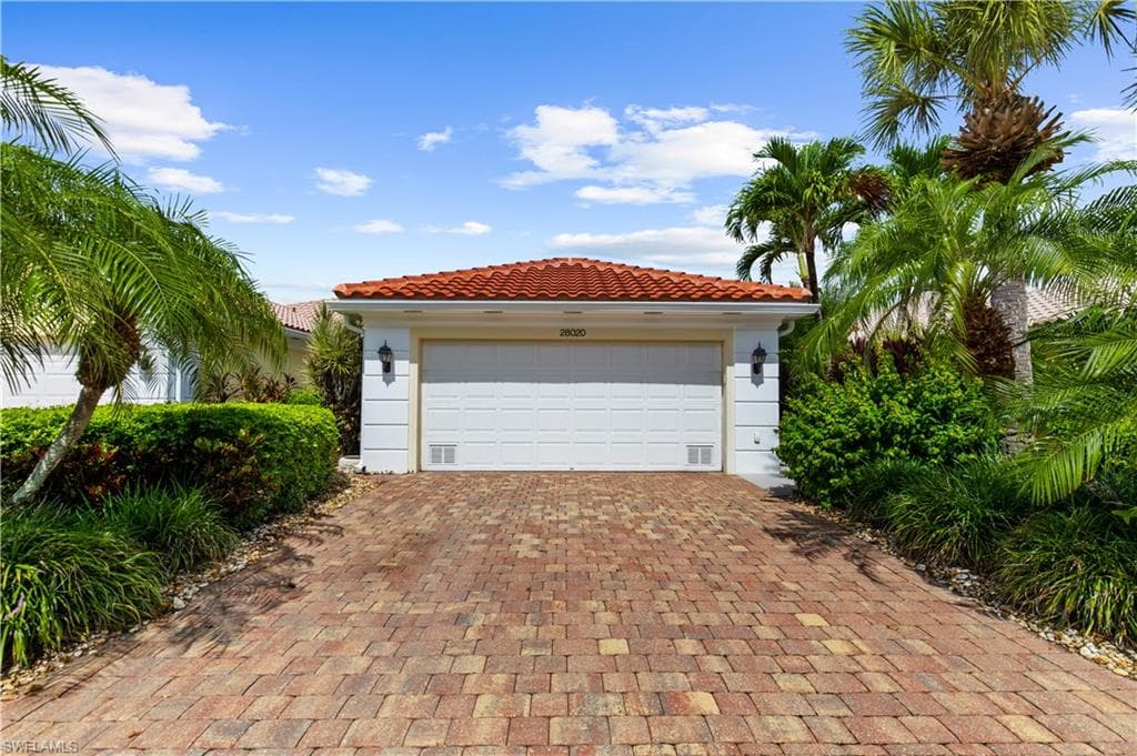 28020 Boccaccio WAY, BONITA SPRINGS FL 34135-1