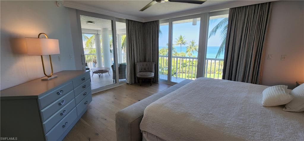 20 Seagate DR # 301, NAPLES FL 34103-9