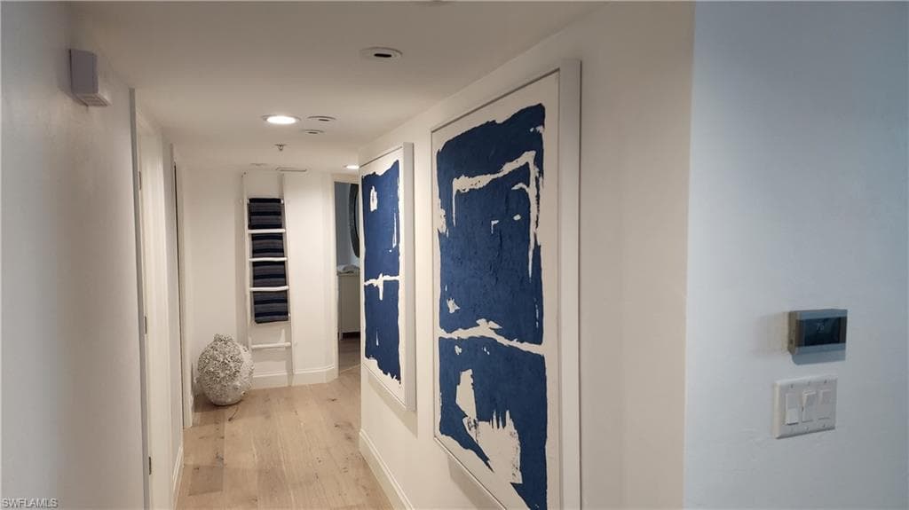 20 Seagate DR # 301, NAPLES FL 34103-14