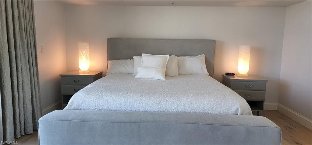 20 Seagate DR # 301, NAPLES FL 34103-10