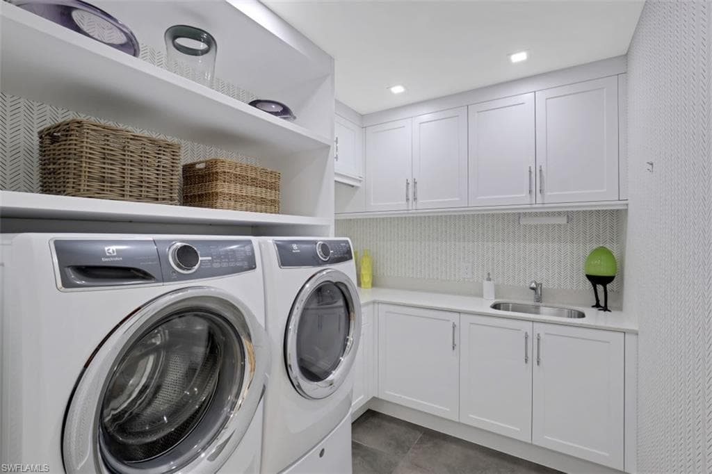 13915 Old Coast RD # 1601, NAPLES FL 34110-25