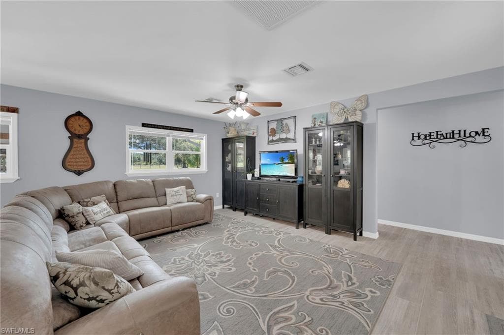 1133 Crescent AVE, LABELLE FL 33935-25