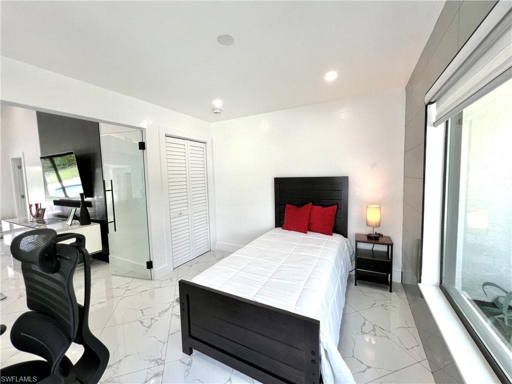 1919 Countess CT, NAPLES FL 34110-23