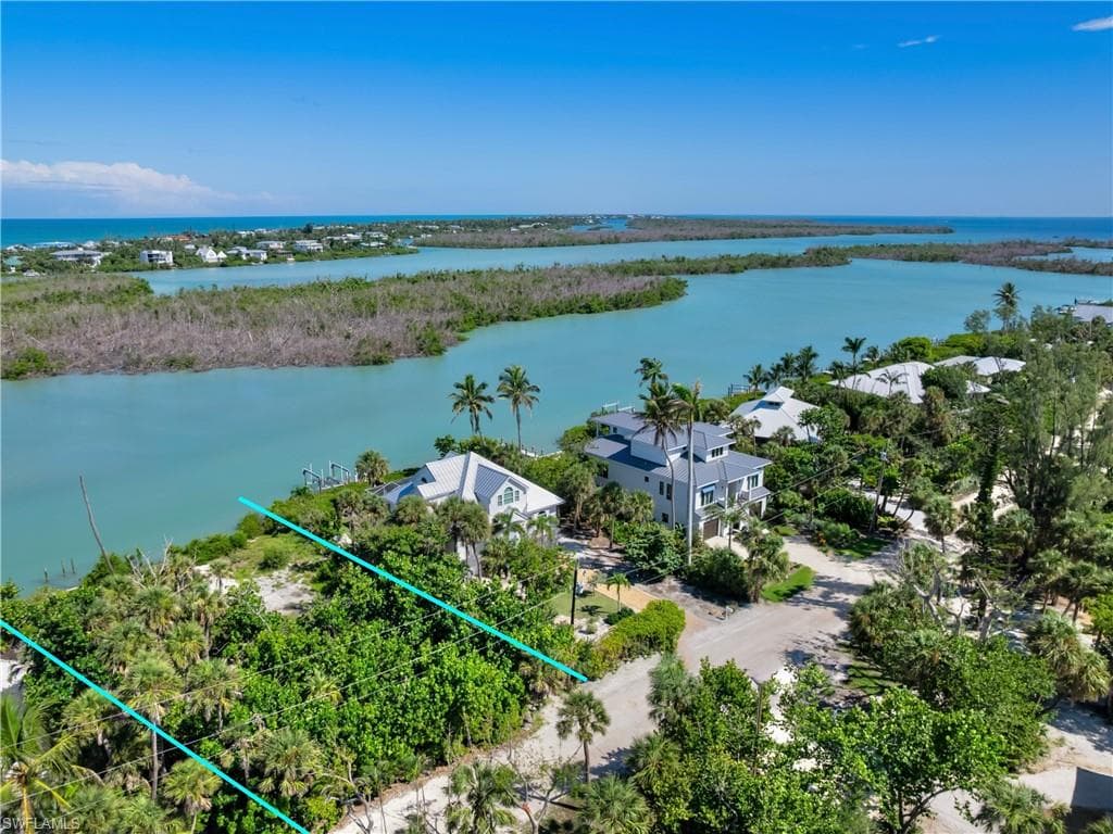 2563 Coconut DR, SANIBEL FL 33957-1