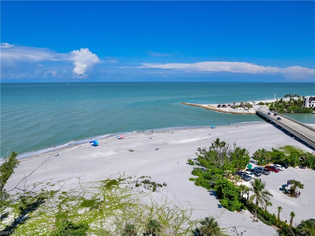 2563 Coconut DR, SANIBEL FL 33957-16