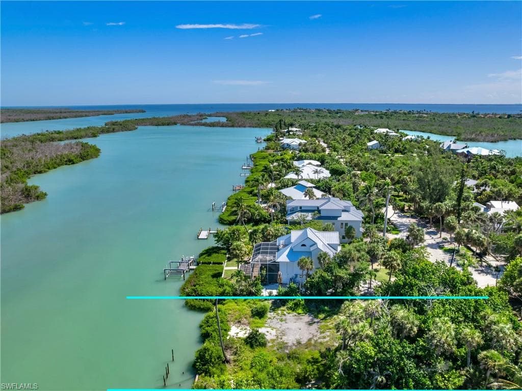 2563 Coconut DR, SANIBEL FL 33957-2