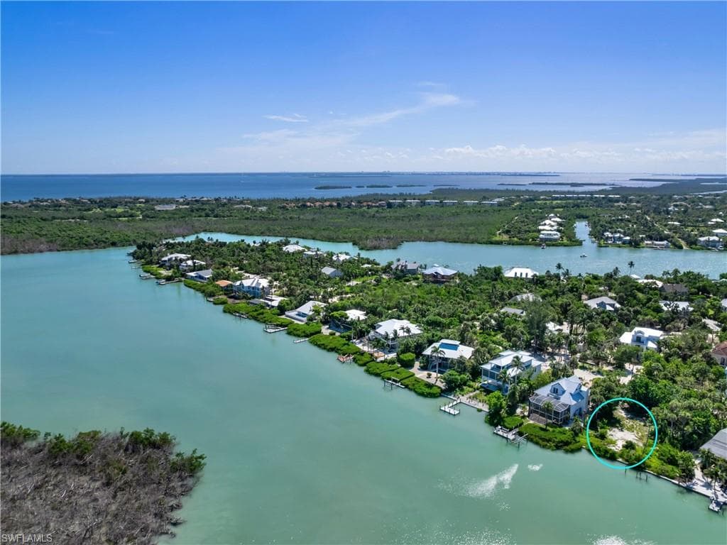 2563 Coconut DR, SANIBEL FL 33957-8