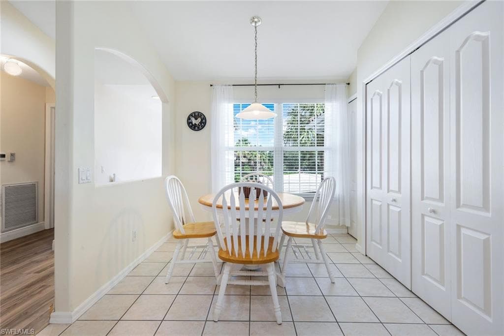 9331 Spring Run BLVD # 3003, ESTERO FL 34135-15