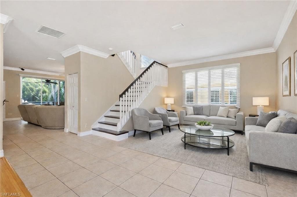 1289 Barrigona CT, NAPLES FL 34119-10