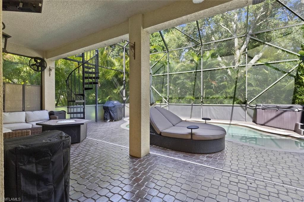 1289 Barrigona CT, NAPLES FL 34119-24