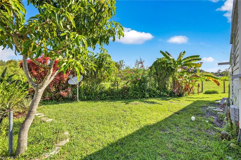 109 Conestoga TRL, NORTH FORT MYERS FL 33917-20