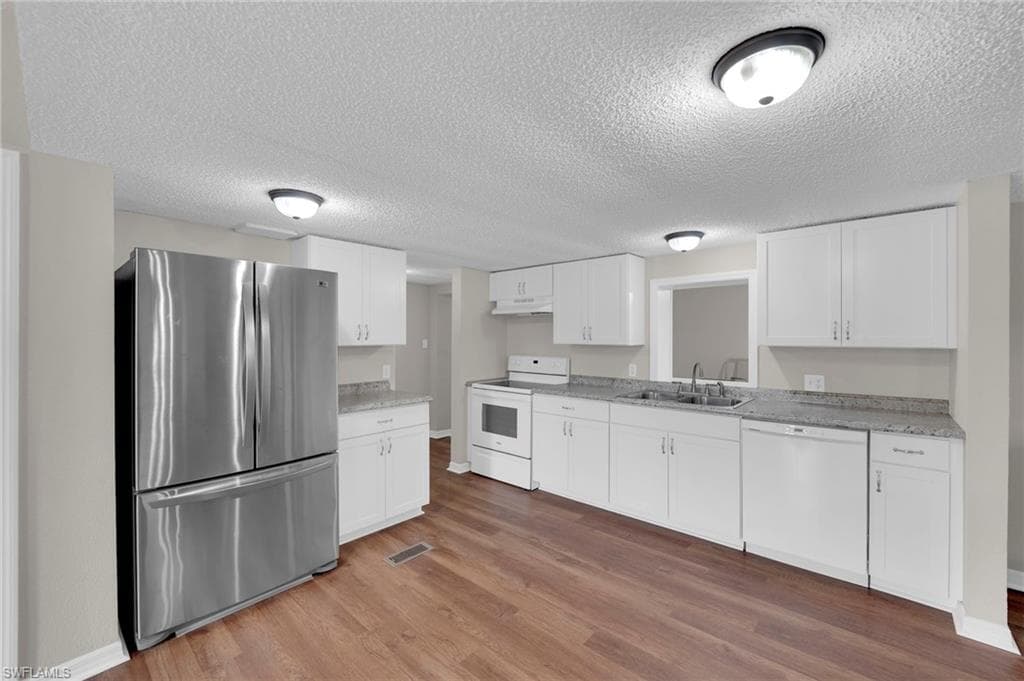 1211 Crescent AVE, LABELLE FL 33935-18