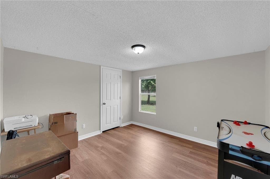 1211 Crescent AVE, LABELLE FL 33935-28