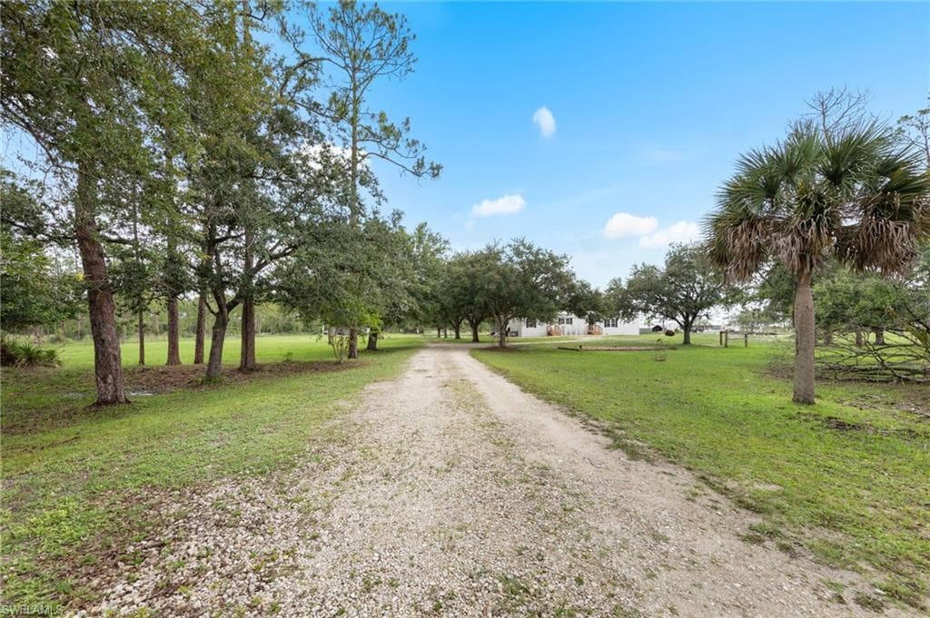 18405 Dykes RD, ESTERO FL 33928-31