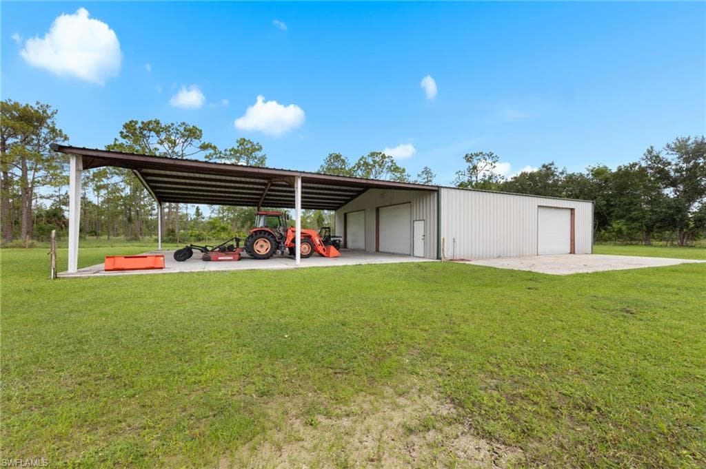 18405 Dykes RD, ESTERO FL 33928-29