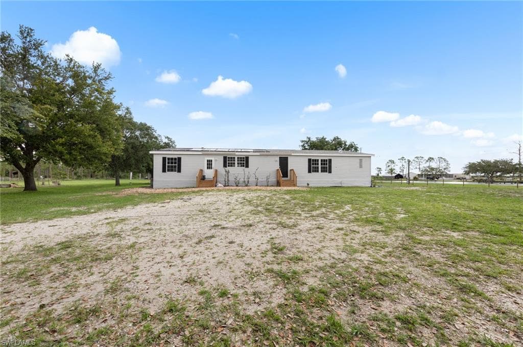 18405 Dykes RD, ESTERO FL 33928-33