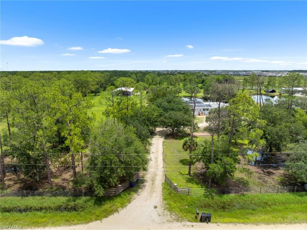 18405 Dykes RD, ESTERO FL 33928-36