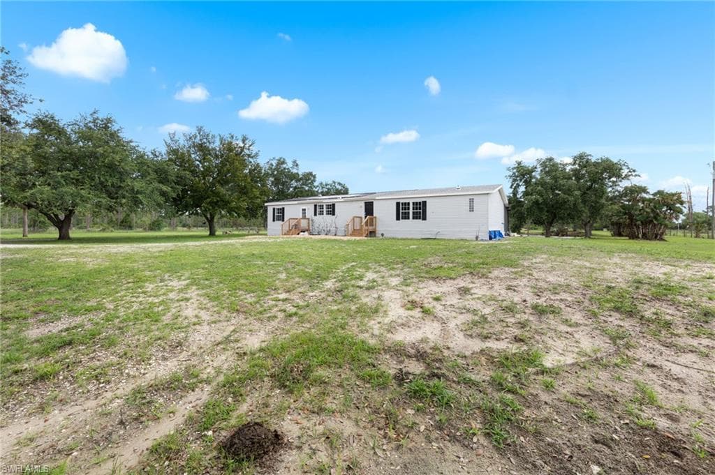 18405 Dykes RD, ESTERO FL 33928-34