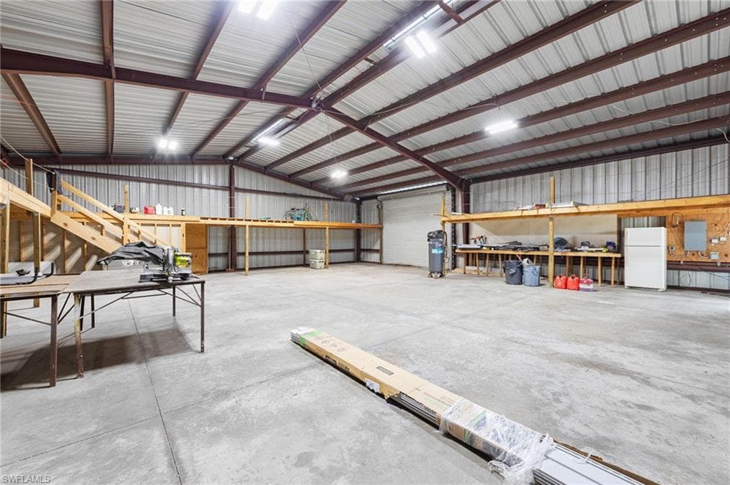 18405 Dykes RD, ESTERO FL 33928-24