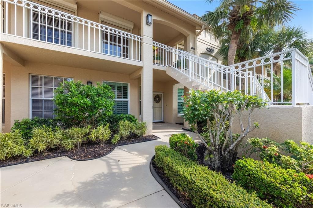 4201 Sawgrass Point DR # 102, BONITA SPRINGS FL 34134-1
