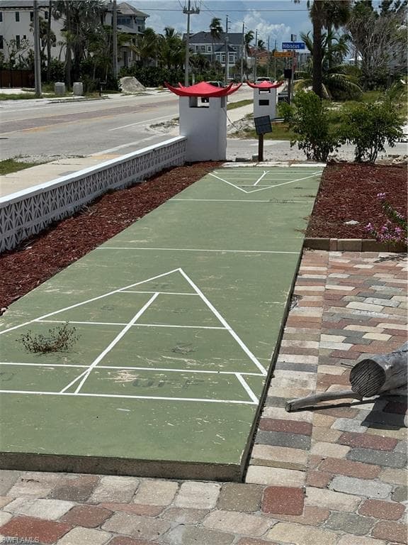 106 Hibiscus DR, FORT MYERS BEACH FL 33931-3