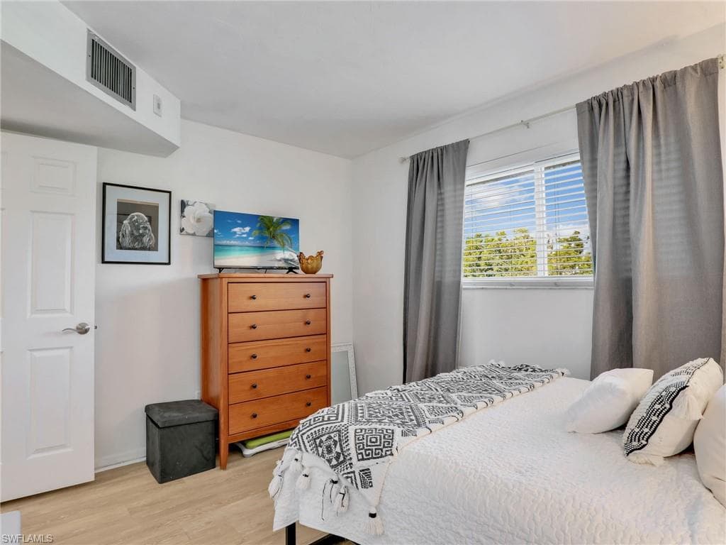 1004 Manatee RD # H202, NAPLES FL 34114-14