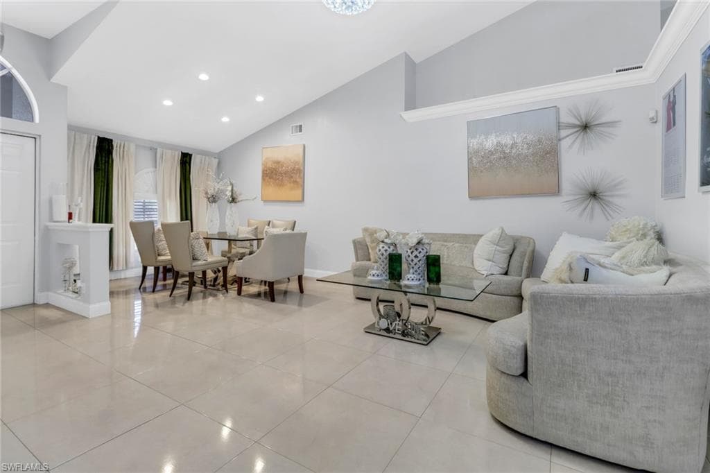 3579 Kent DR, NAPLES FL 34112-5