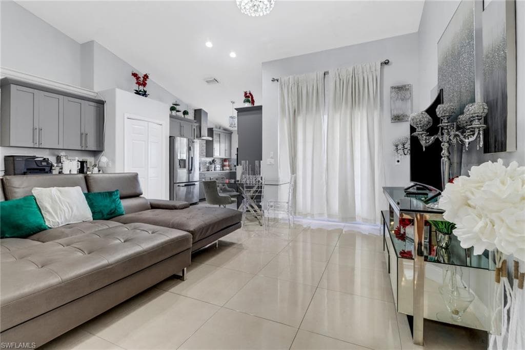 3579 Kent DR, NAPLES FL 34112-8