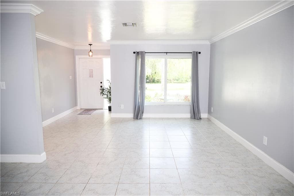 3233 Shell LN, FORT DENAUD FL 33935-21