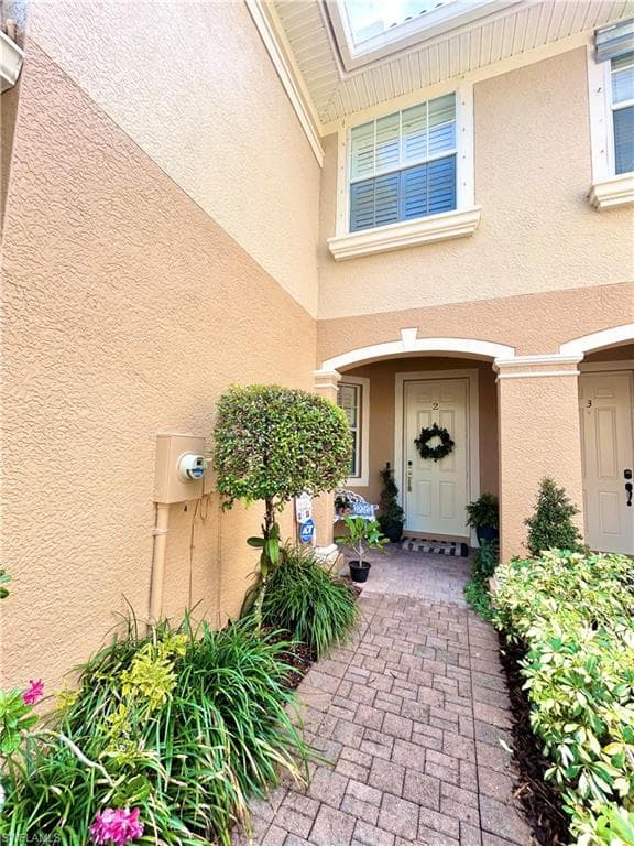 9813 Foxhall WAY # 2, ESTERO FL 33928-1