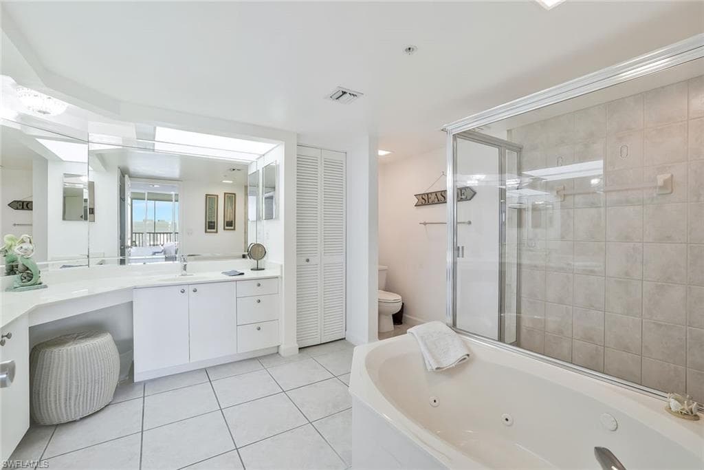 25 Bluebill AVE 1103-14