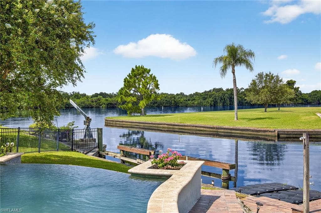 18071 Traverse DR, ALVA FL 33920-48