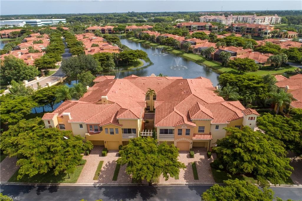 8600 Via Rapallo DR # 204, ESTERO FL 33928-2