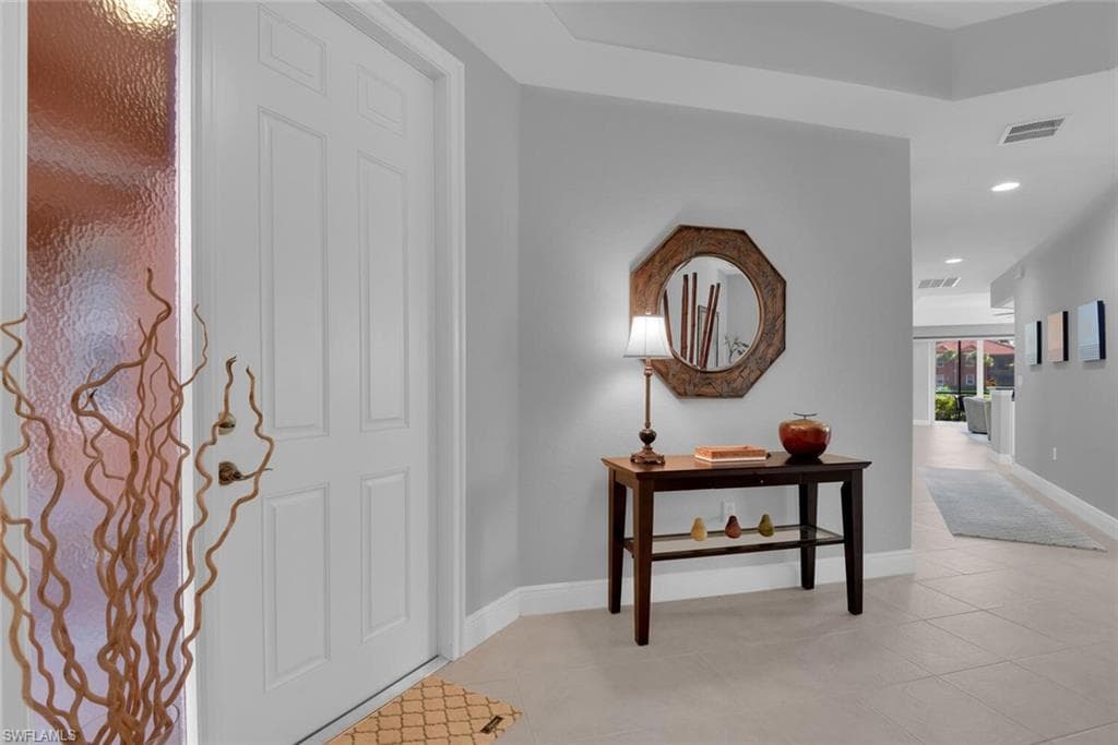 6413 Legacy CIR # 1602, NAPLES FL 34113-5