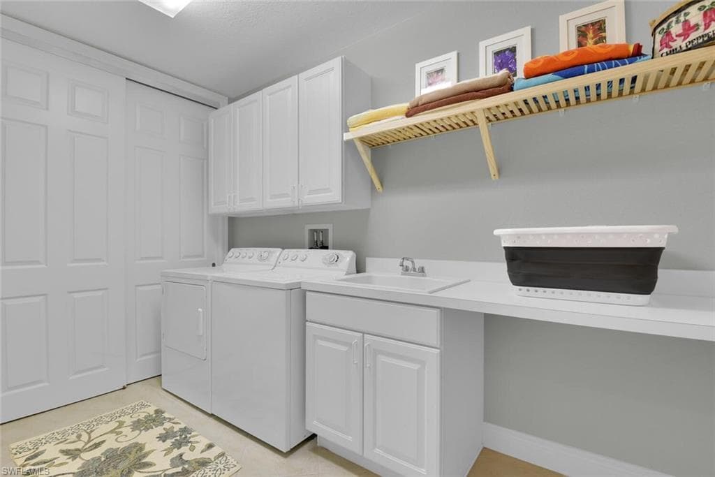 6413 Legacy CIR # 1602, NAPLES FL 34113-27