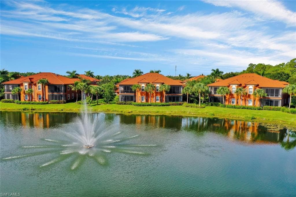 6413 Legacy CIR # 1602, NAPLES FL 34113-3