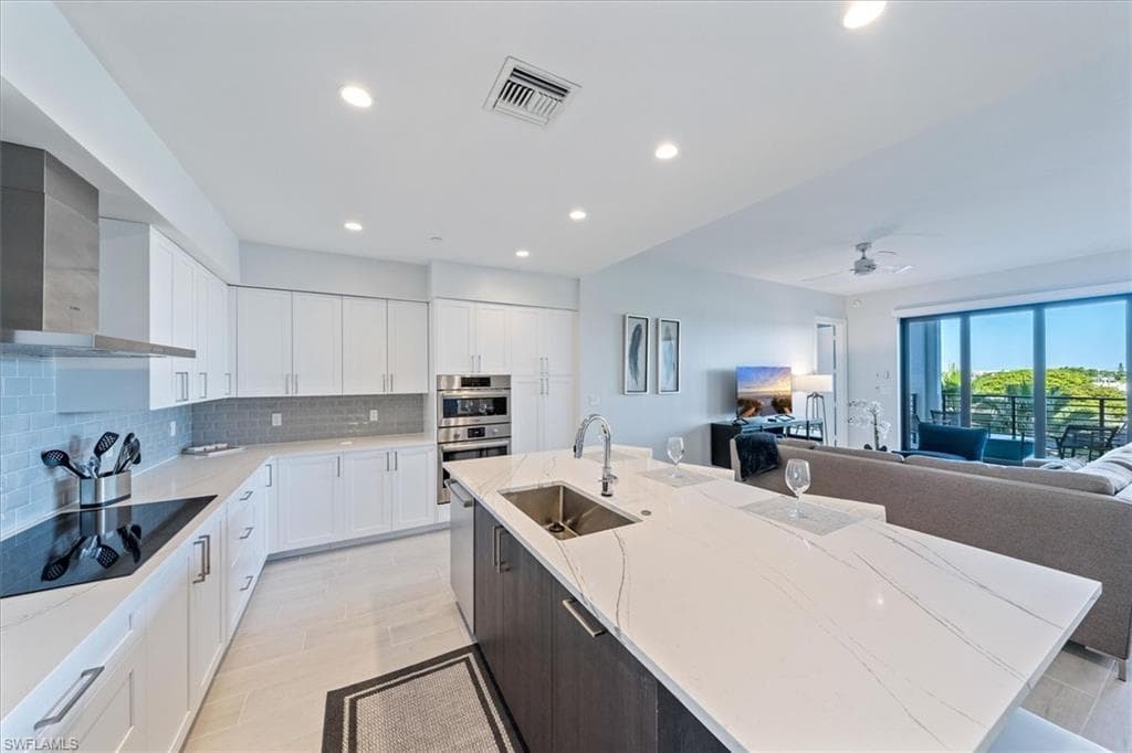 1115 Central AVE # 445, NAPLES FL 34102-4